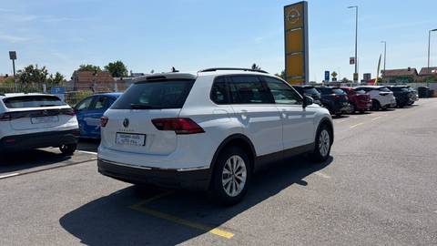 2021 Volkswagen Tiguan — sličica 7