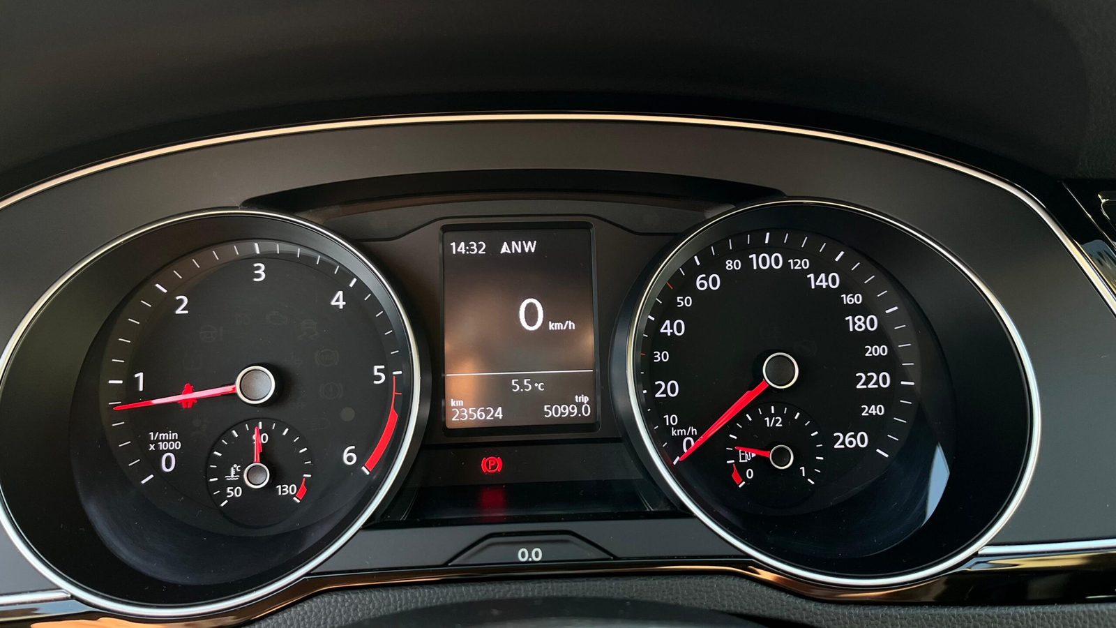 2019 Volkswagen Passat — fotografija 12