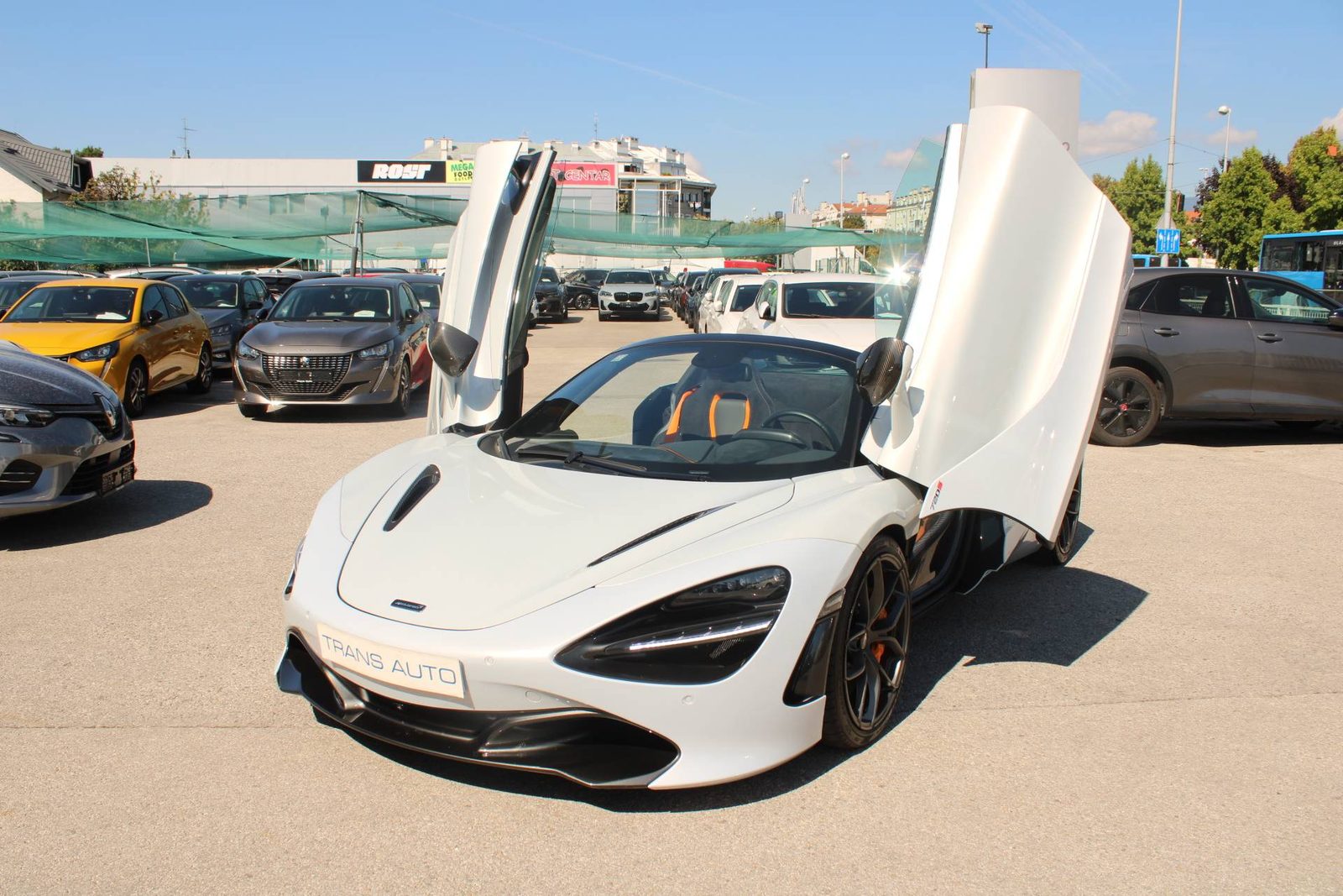 2020 McLaren 720S — fotografija 9