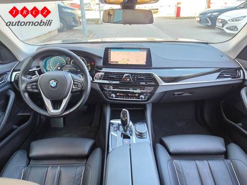 2019 BMW Serija 5 — sličica 8