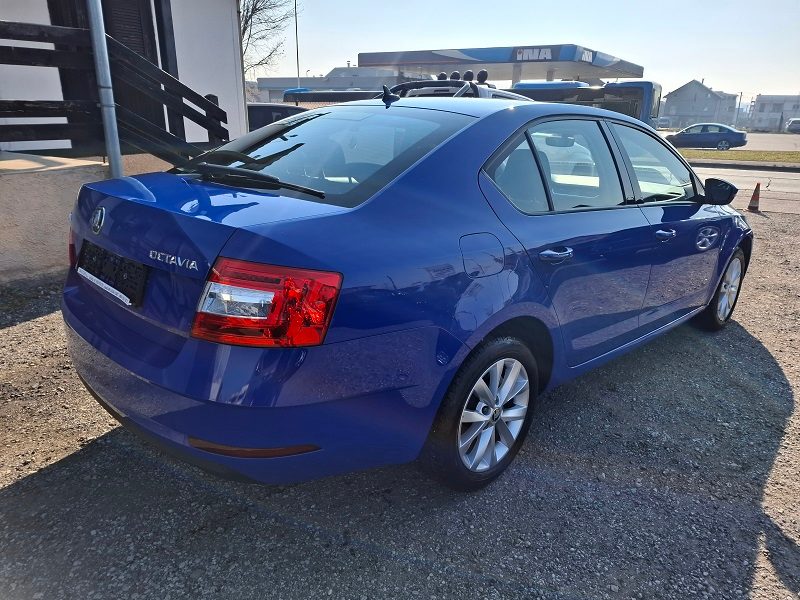 2019 Škoda Octavia — fotografija 4