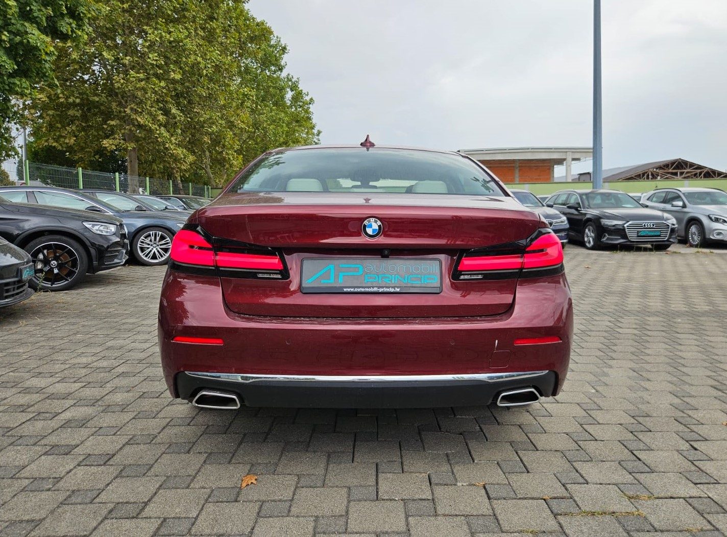 2023 BMW Serija 5 — fotografija 5
