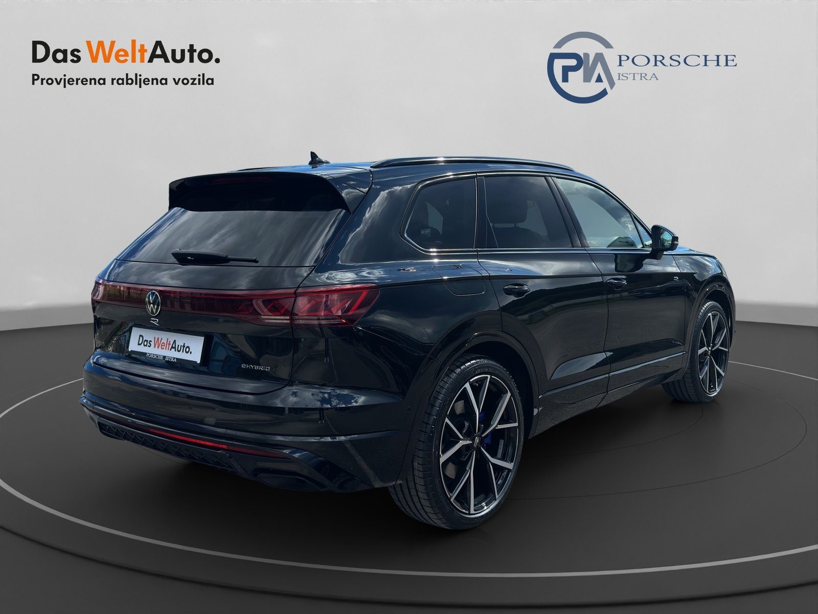 2025 Volkswagen Touareg — fotografija 5