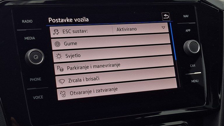 2021 Volkswagen Passat — fotografija 14