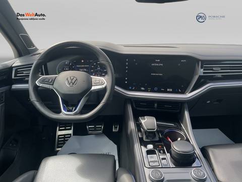 2026 Volkswagen Touareg — sličica 12