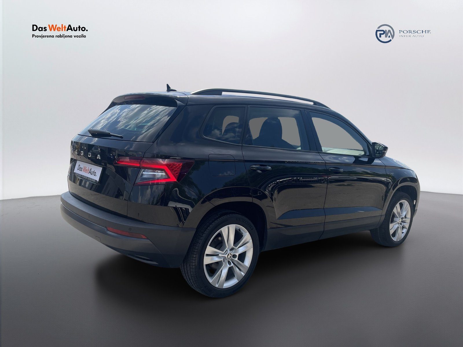 2021 Škoda Karoq — fotografija 8