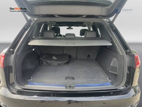 2026 Volkswagen Touareg — sličica 21