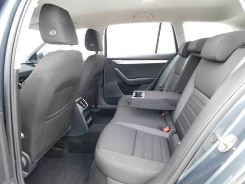 2019 Škoda Octavia Combi — sličica 10
