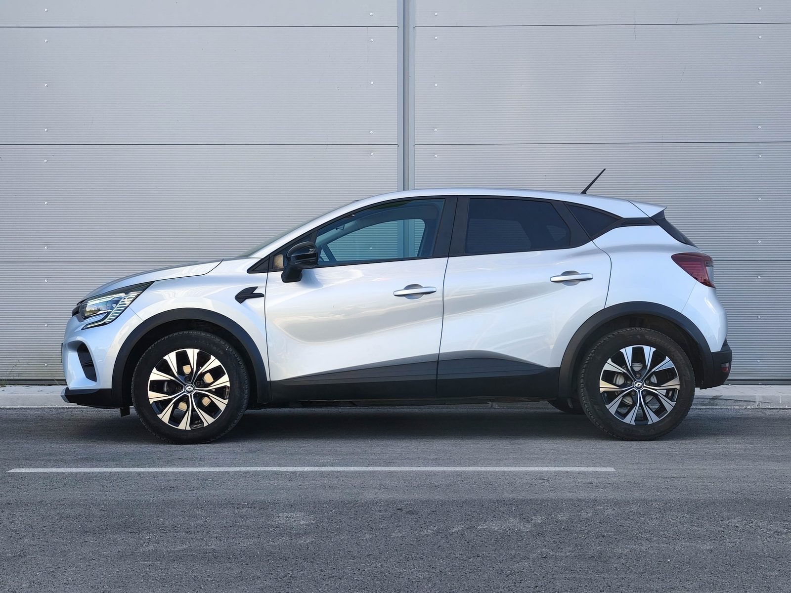 2023 Renault Captur — fotografija 7
