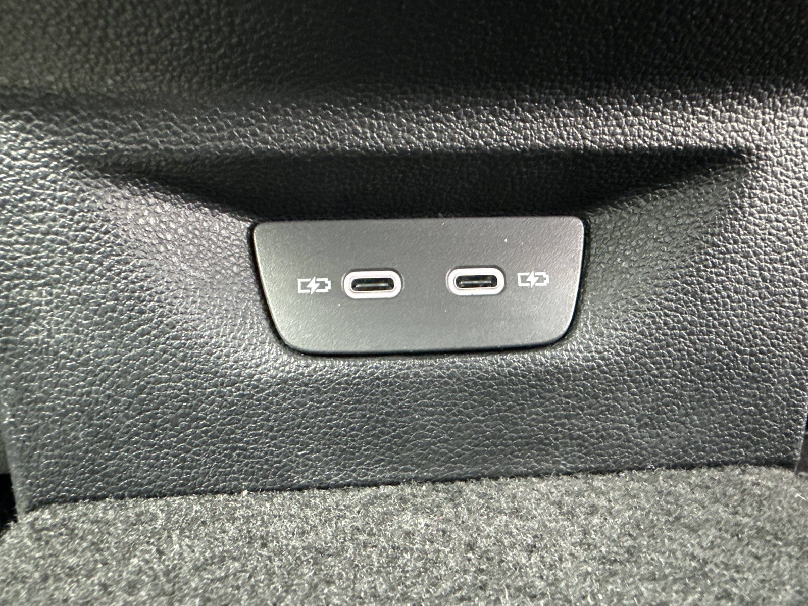 2024 Volkswagen Golf — fotografija 21