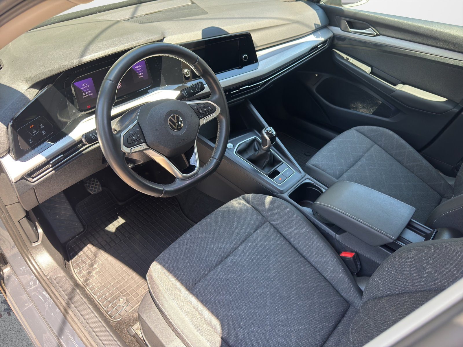 2022 Volkswagen Golf — fotografija 7