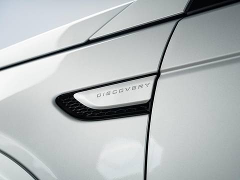 2023 Land Rover Discovery Sport — sličica 24