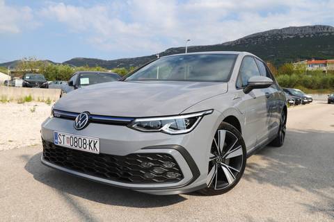 2021 Volkswagen Golf — sličica 17