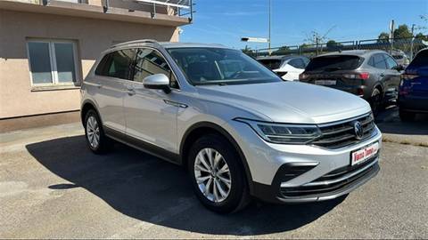 2022 Volkswagen Tiguan — sličica 3