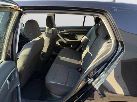 2019 Volkswagen Golf — sličica 12