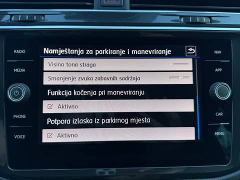 2020 Volkswagen Tiguan — sličica 25