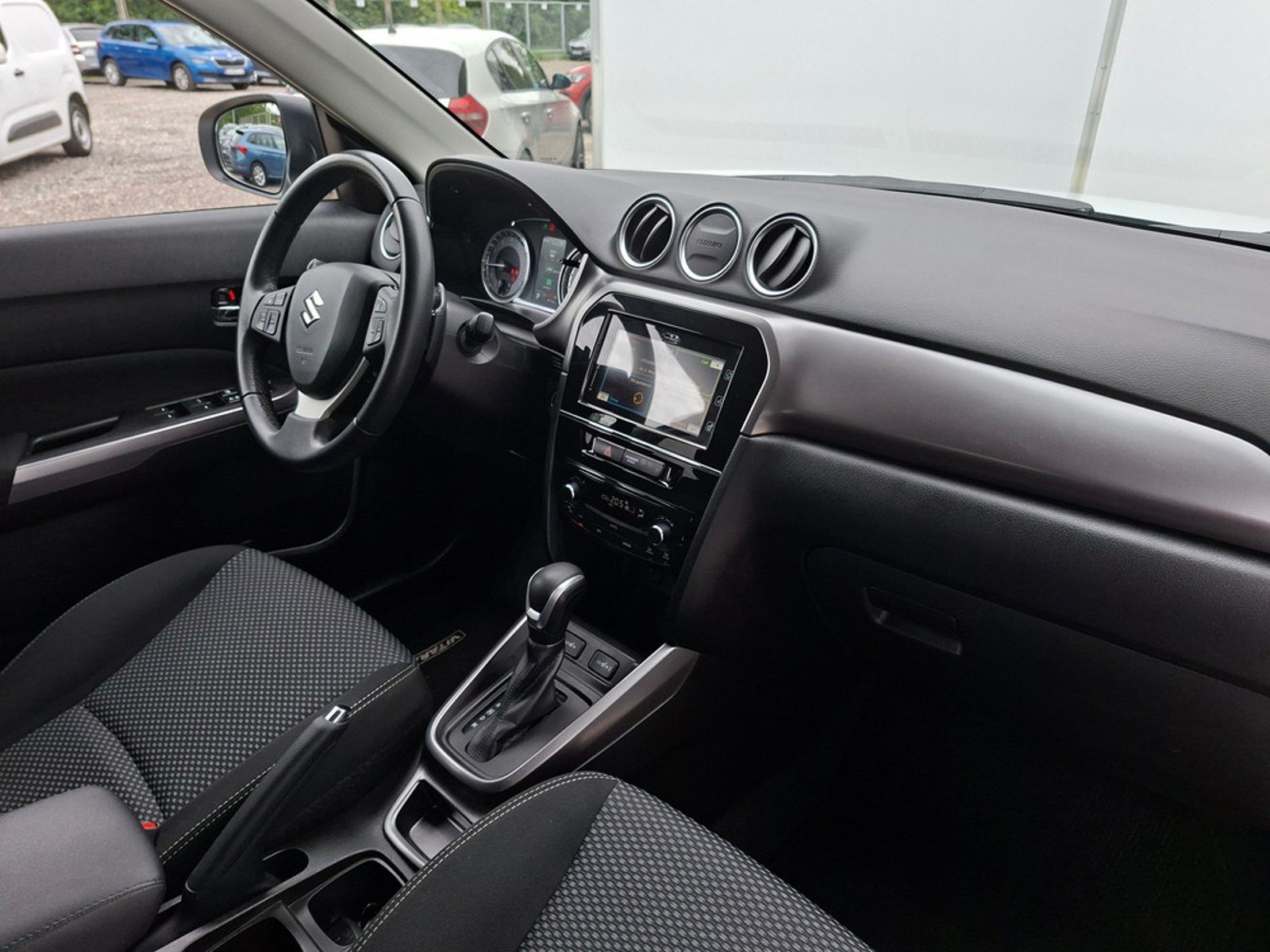 2023 Suzuki Vitara — fotografija 10