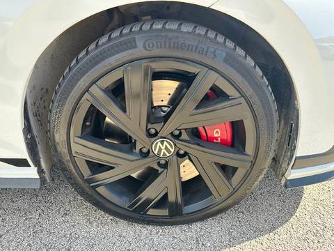 2022 Volkswagen Golf — sličica 11