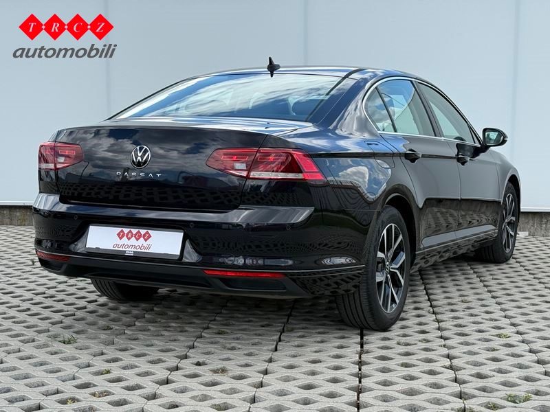 2021 Volkswagen Passat — fotografija 4
