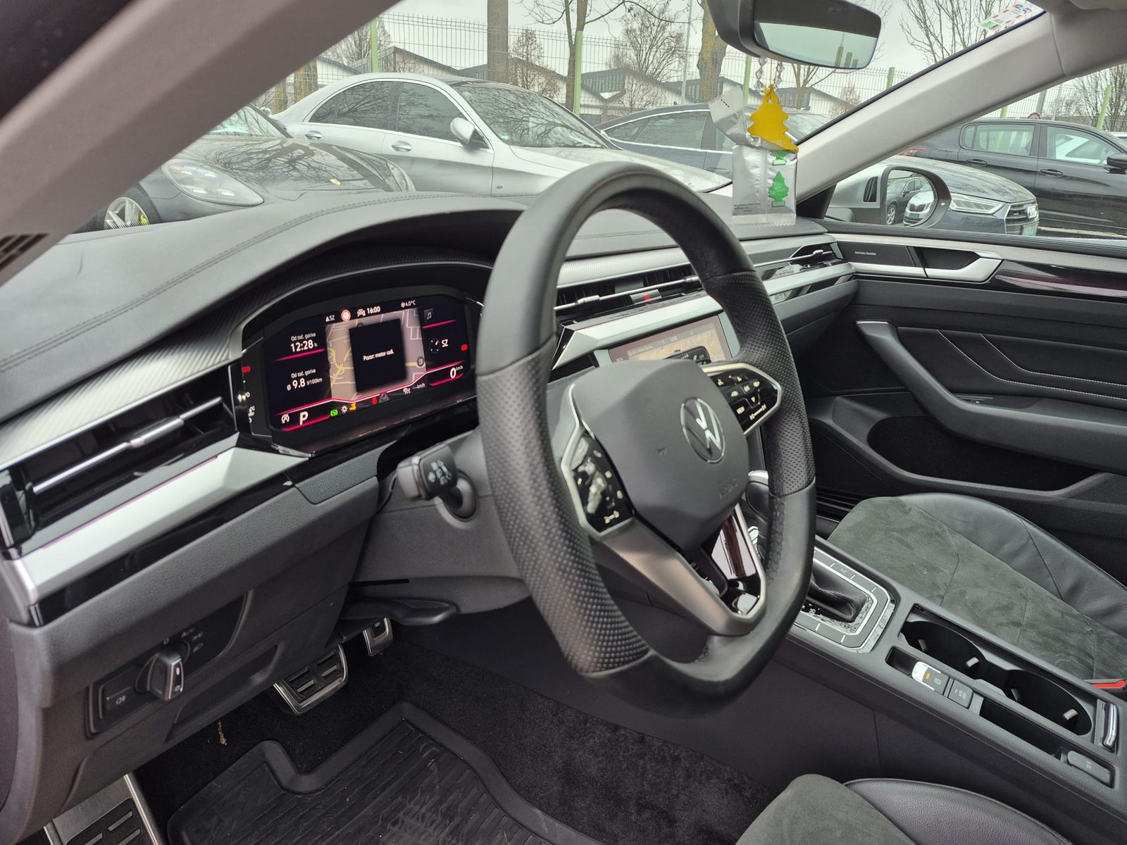 2024 Volkswagen Arteon — fotografija 10