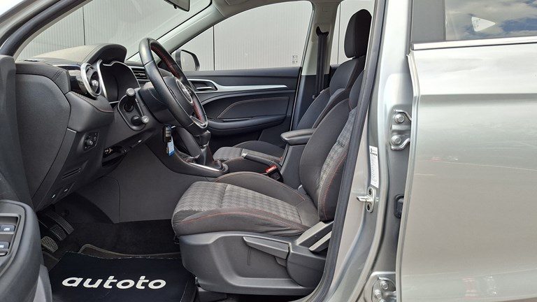 2022 MG ZS — fotografija 6