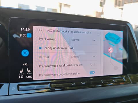 2023 Volkswagen Golf — sličica 28
