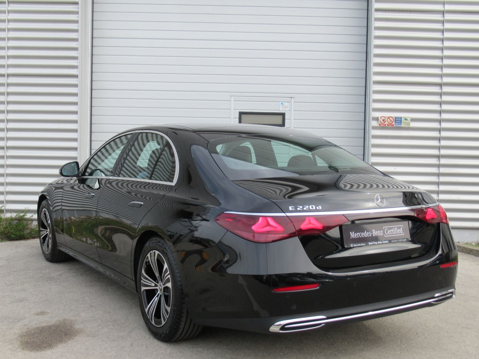 2025 Mercedes-Benz E-klasa Avantgarde — fotografija 8
