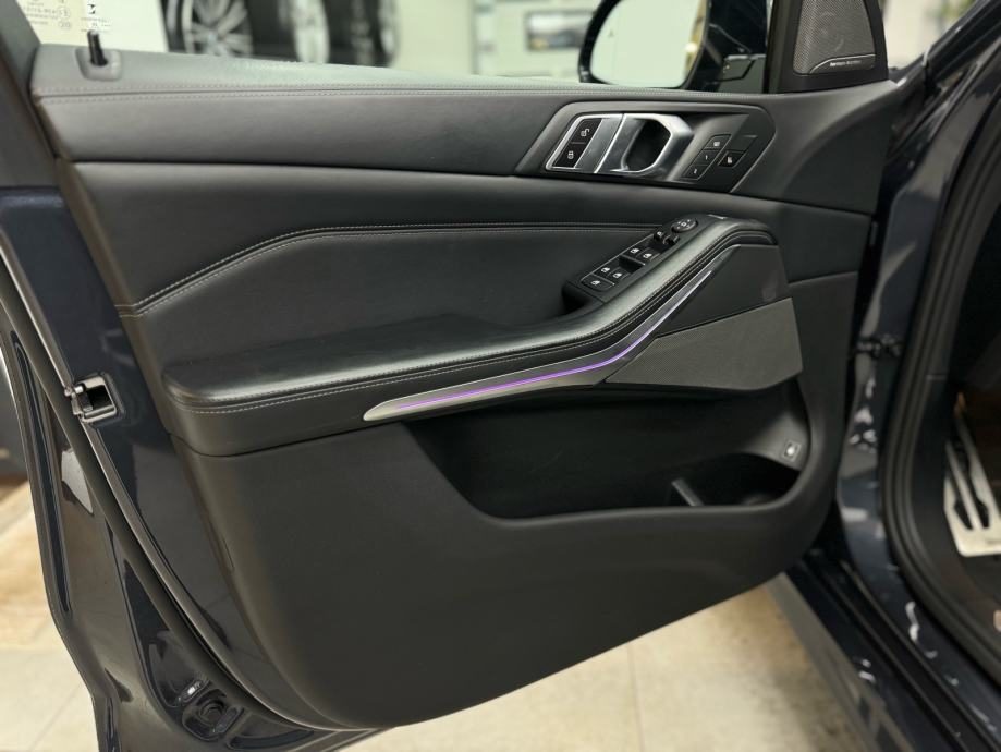 2020 BMW X5 — fotografija 6