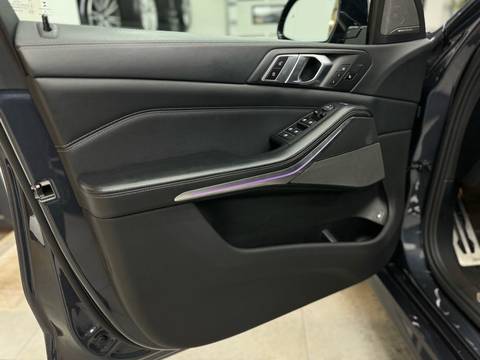 2020 BMW X5 — sličica 6