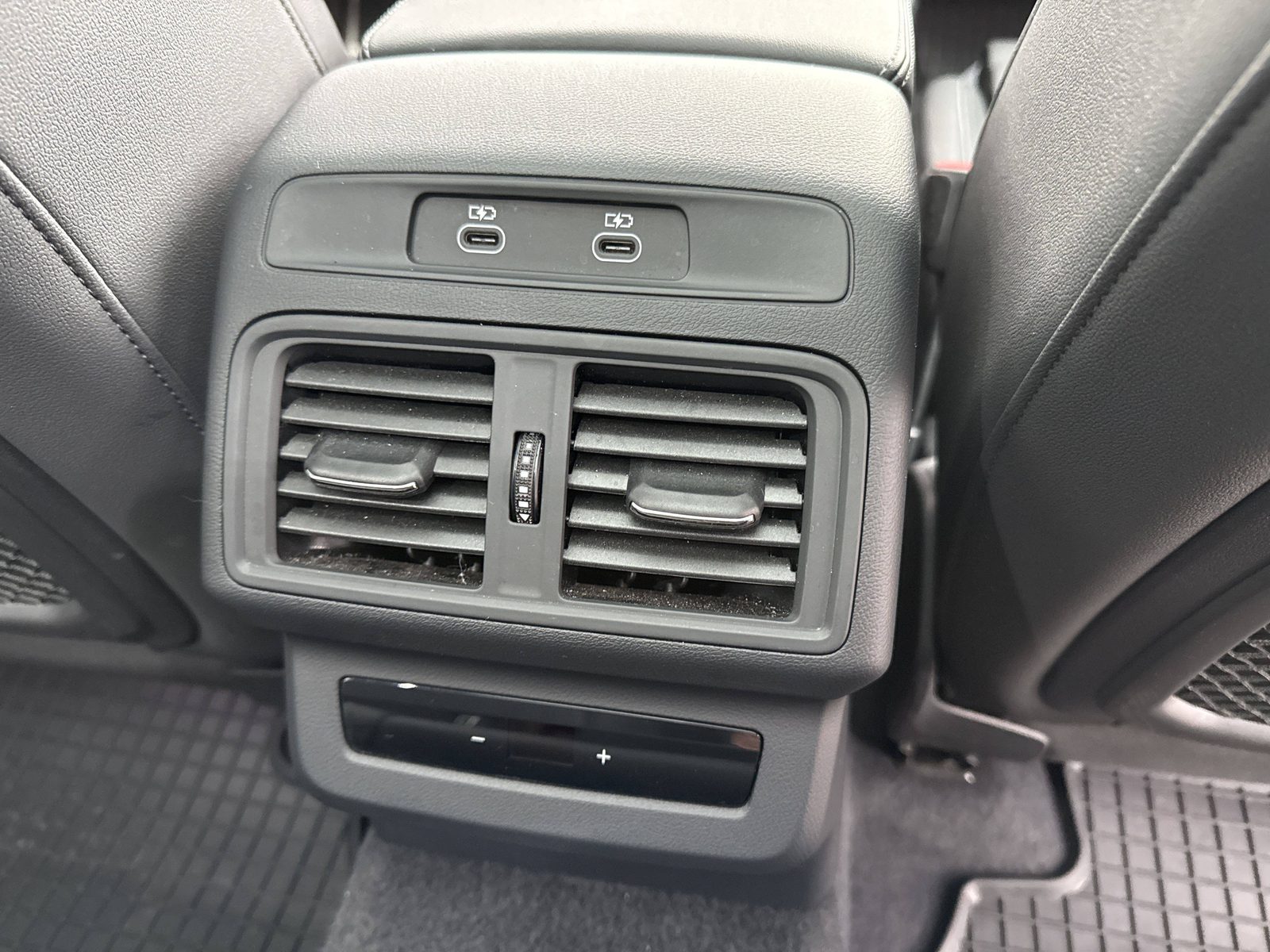 2025 Audi Q5 — fotografija 26