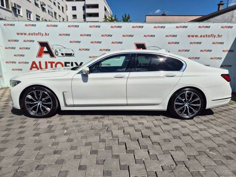 2019 BMW Serija 7 — sličica 4