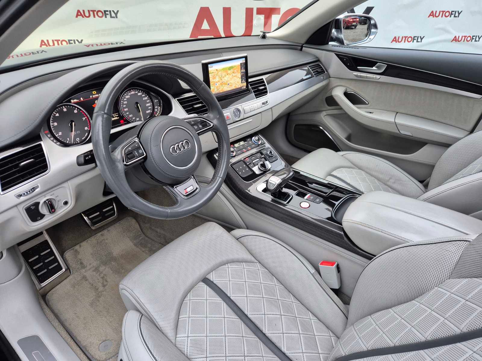 2012 Audi S8 — fotografija 16