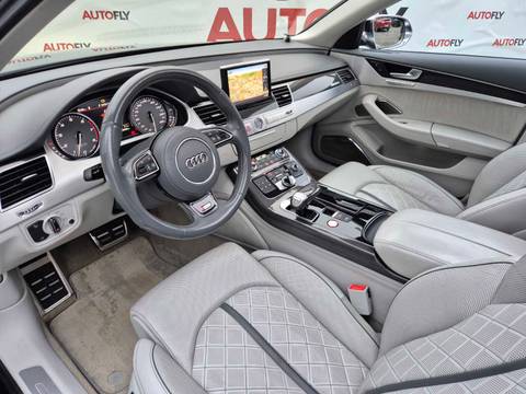 2012 Audi S8 — sličica 16