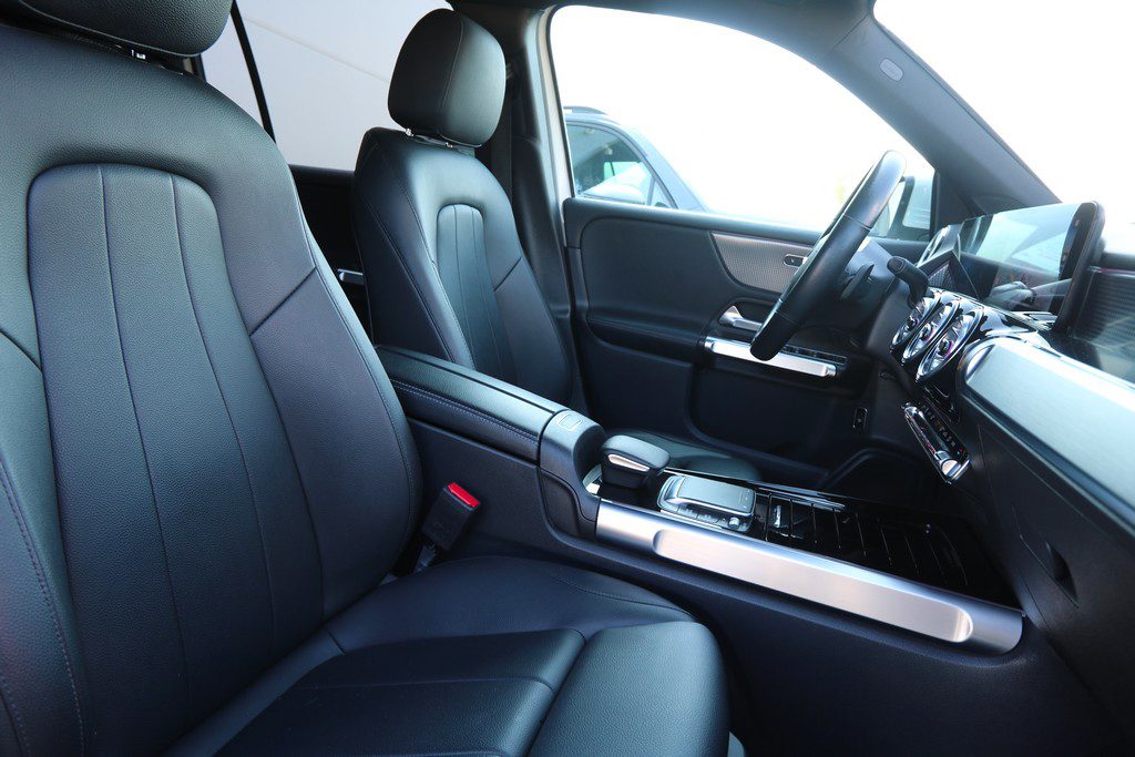 2021 Mercedes-Benz GLB Progressive — fotografija 7