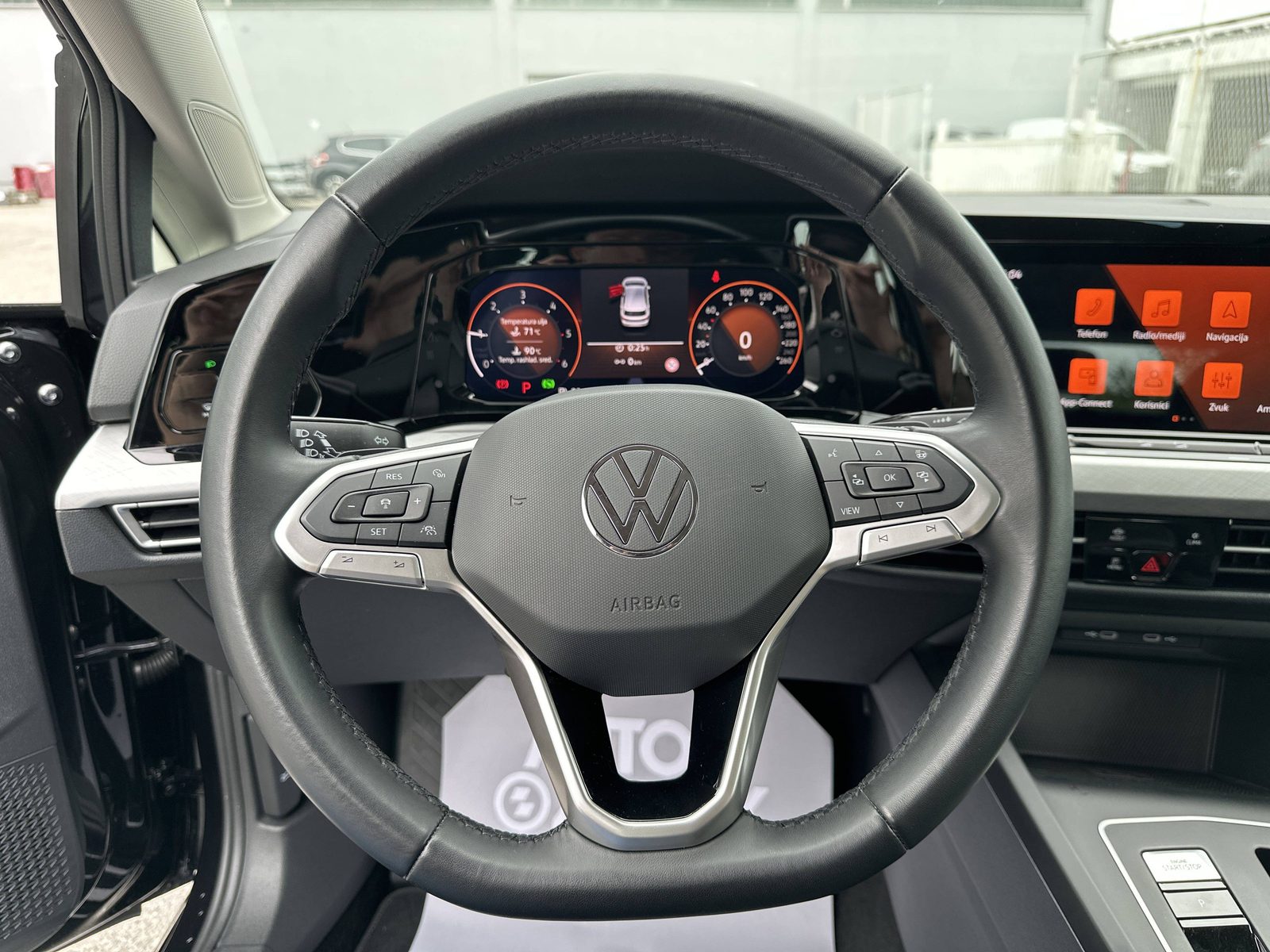 2023 Volkswagen Golf — fotografija 23
