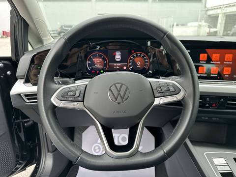 2023 Volkswagen Golf — sličica 23