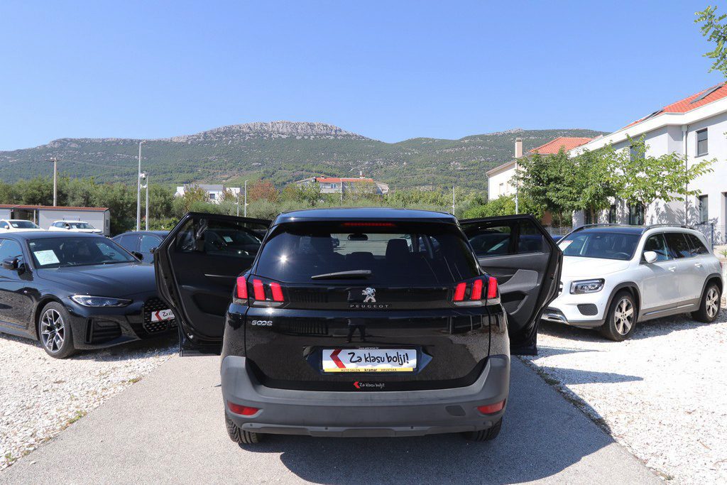 2020 Peugeot 5008 — fotografija 15