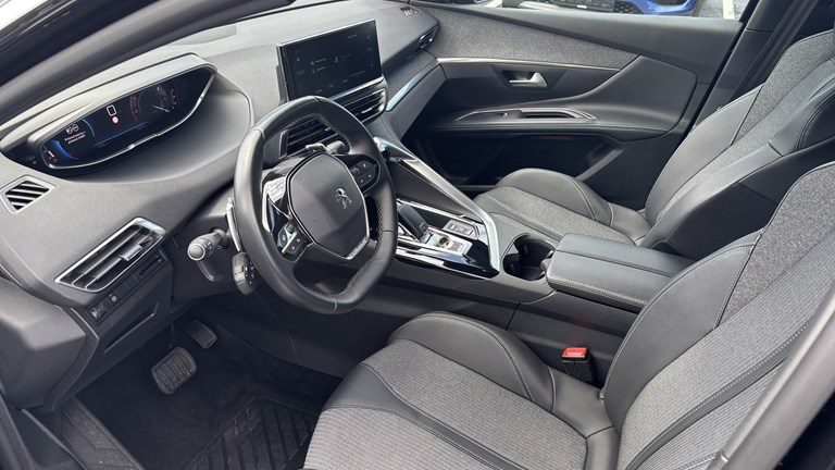 2023 Peugeot 5008 — fotografija 5