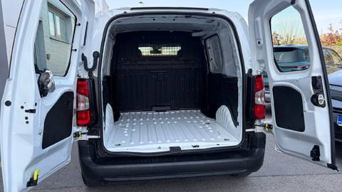 2022 Opel Combo van — sličica 10