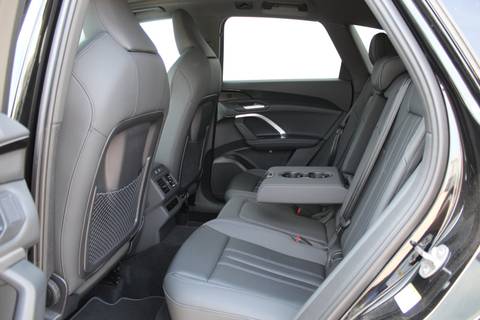 2026 Audi Q5 S line — sličica 11
