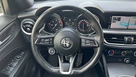 2022 Alfa Romeo Stelvio — sličica 12