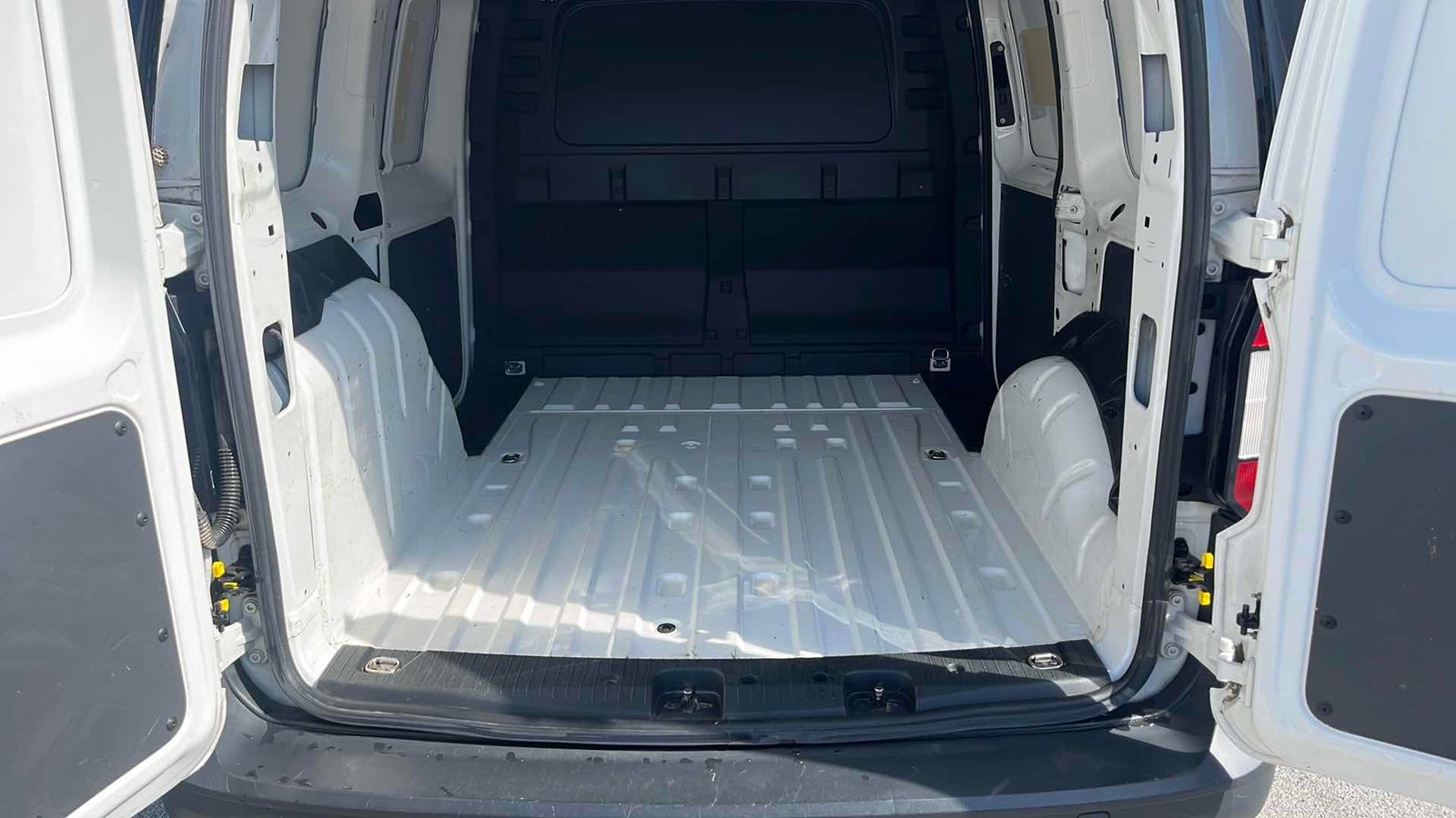 2021 Volkswagen Caddy — fotografija 12
