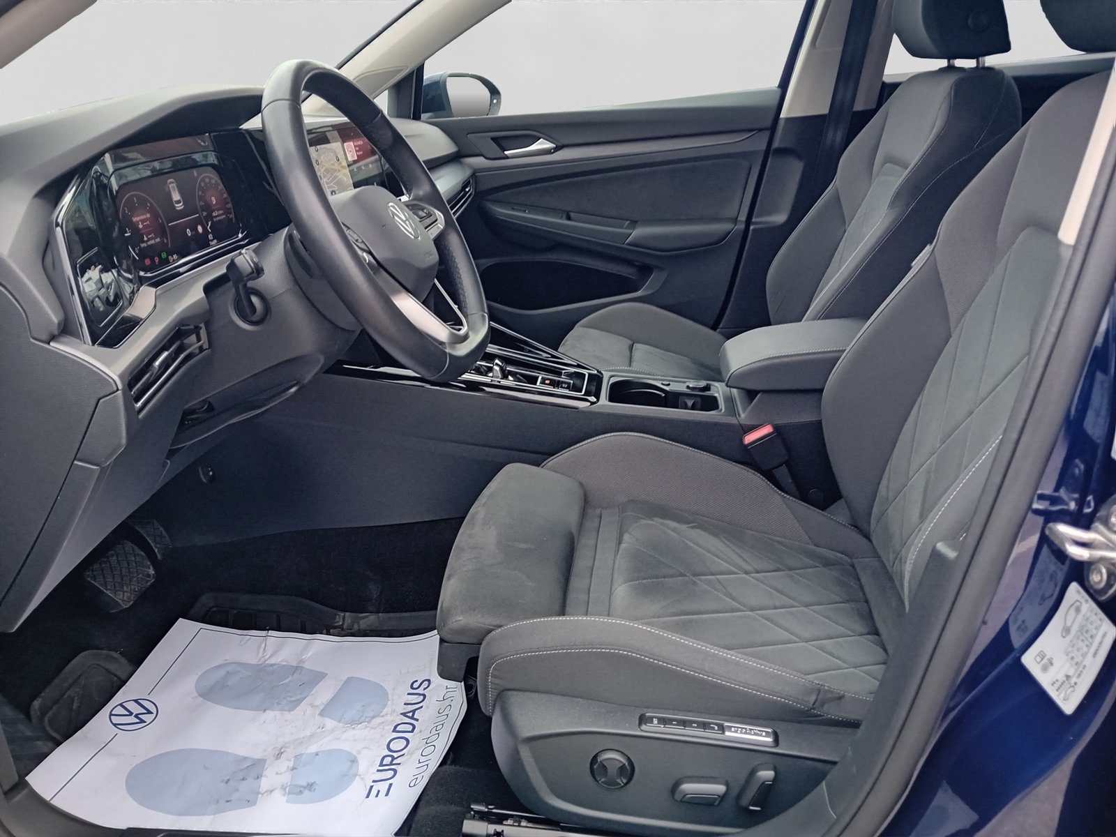 2024 Volkswagen Golf Variant — fotografija 11
