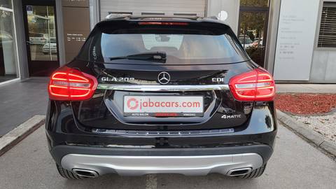 2015 Mercedes-Benz GLA — sličica 6