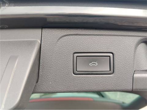 2021 Volkswagen Passat — sličica 19