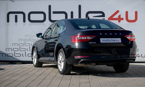 2020 Škoda Superb — sličica 3