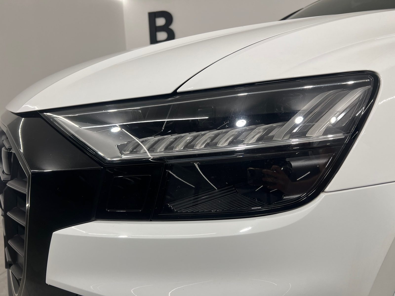 2018 Audi Q8 — fotografija 10