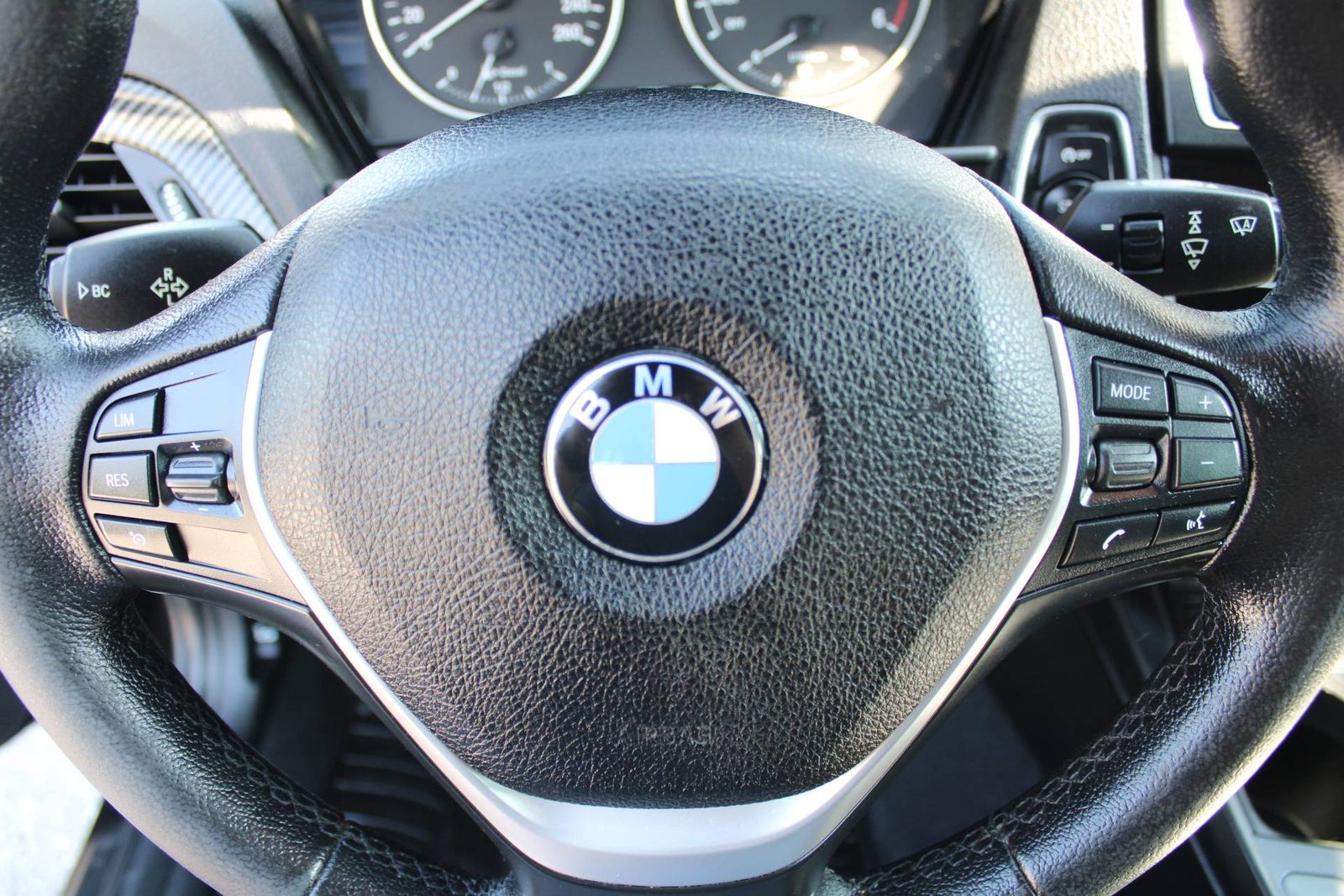 2015 BMW Serija 1 — fotografija 16