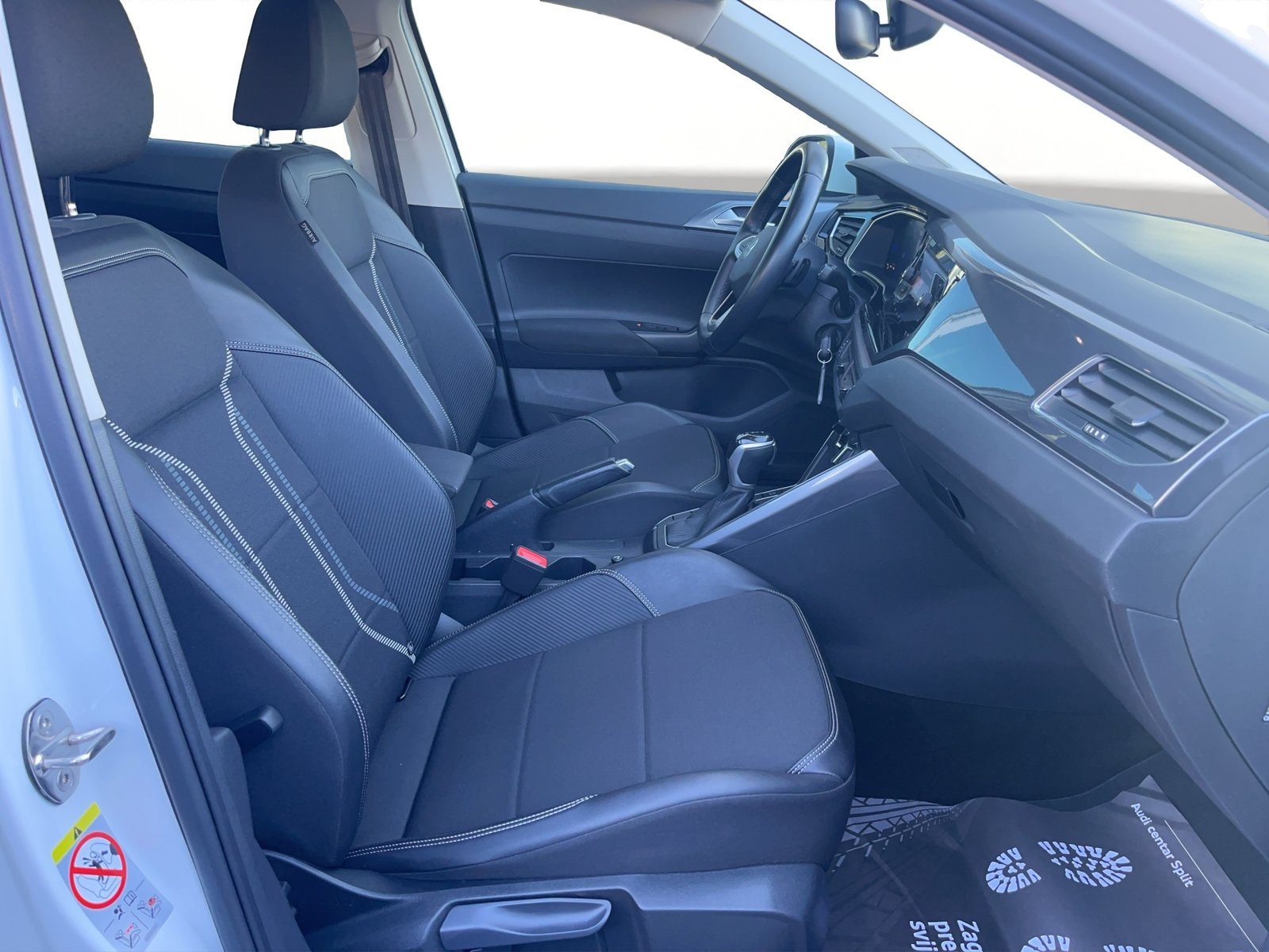 2022 Volkswagen Taigo — fotografija 16