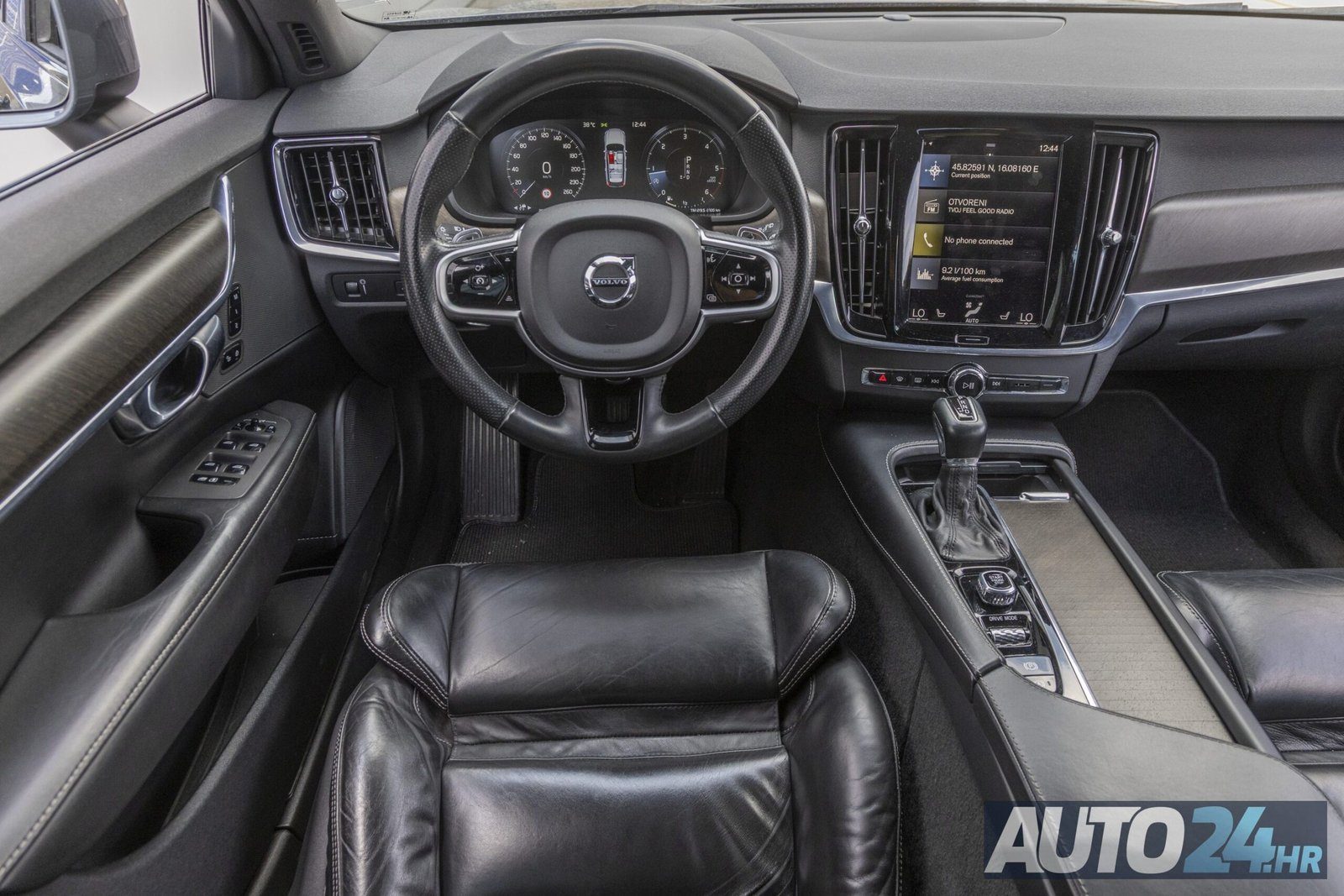 2017 Volvo V90 Cross Country — fotografija 7